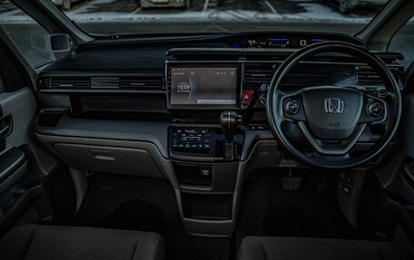 Honda Stepwgn IV, 2015 год, 1 565 000 рублей, 15 фотография