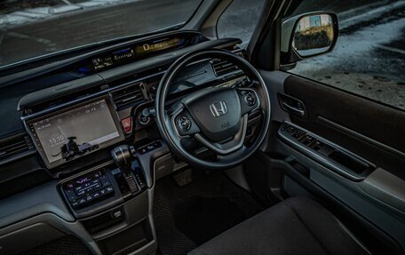 Honda Stepwgn IV, 2015 год, 1 565 000 рублей, 18 фотография