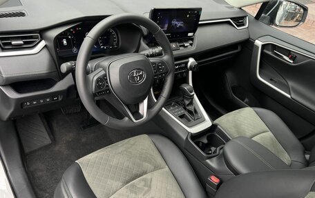 Toyota RAV4, 2025 год, 4 090 000 рублей, 7 фотография