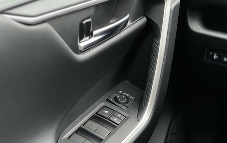 Toyota RAV4, 2025 год, 4 090 000 рублей, 28 фотография