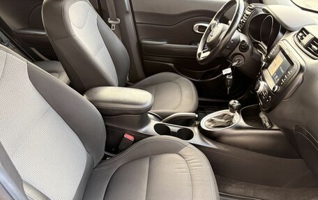 KIA Soul II рестайлинг, 2017 год, 1 499 000 рублей, 26 фотография