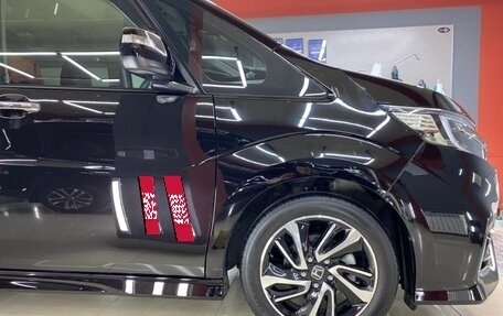 Honda Stepwgn IV, 2017 год, 1 850 000 рублей, 4 фотография