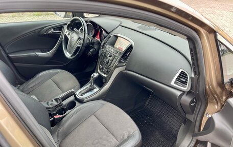 Opel Astra J, 2012 год, 890 000 рублей, 10 фотография