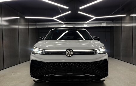 Volkswagen Tiguan, 2025 год, 4 950 000 рублей, 4 фотография
