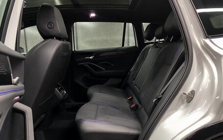 Volkswagen Tiguan, 2025 год, 4 950 000 рублей, 15 фотография