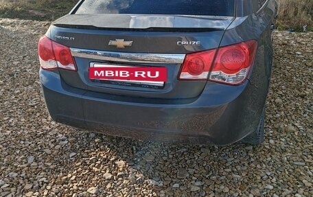 Chevrolet Cruze II, 2011 год, 600 000 рублей, 2 фотография