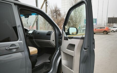 Volkswagen Caravelle T5, 2013 год, 2 400 000 рублей, 10 фотография