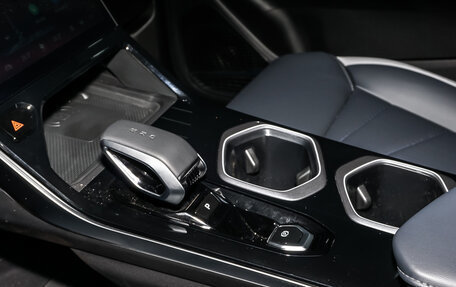 Geely Atlas, 2025 год, 3 917 190 рублей, 10 фотография