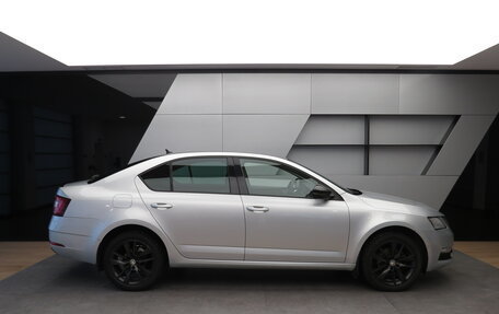 Skoda Octavia, 2019 год, 1 490 000 рублей, 28 фотография