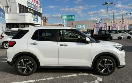 Toyota Raize I, 2021 год, 1 390 000 рублей, 3 фотография