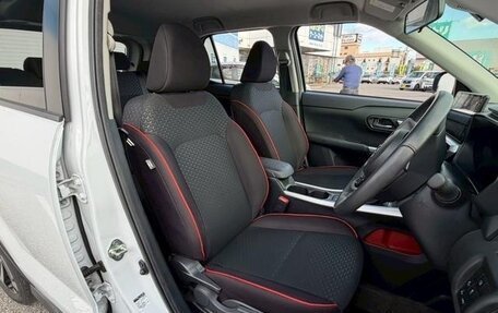 Toyota Raize I, 2021 год, 1 390 000 рублей, 13 фотография