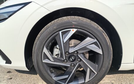 Hyundai Elantra, 2025 год, 1 880 000 рублей, 11 фотография