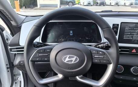 Hyundai Elantra, 2025 год, 1 880 000 рублей, 10 фотография