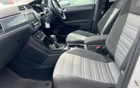 Volkswagen Touran III, 2017 год, 1 200 000 рублей, 30 фотография