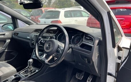 Volkswagen Touran III, 2017 год, 1 200 000 рублей, 28 фотография