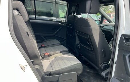 Volkswagen Touran III, 2017 год, 1 200 000 рублей, 31 фотография