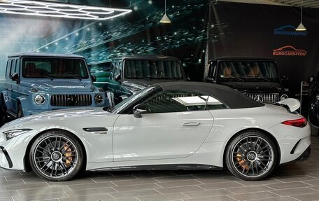 Mercedes-Benz SL-Класс AMG, 2023 год, 17 000 000 рублей, 2 фотография