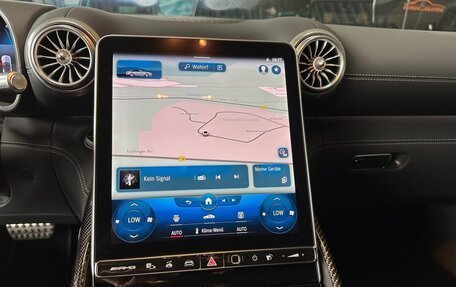 Mercedes-Benz SL-Класс AMG, 2023 год, 17 000 000 рублей, 17 фотография