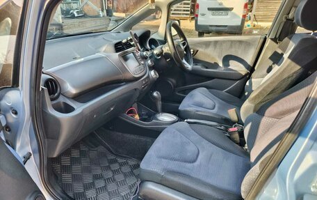 Honda Fit III, 2009 год, 600 000 рублей, 6 фотография