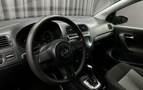 Volkswagen Polo VI (EU Market), 2013 год, 939 900 рублей, 7 фотография