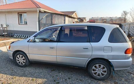 Toyota Ipsum II, 1998 год, 400 000 рублей, 2 фотография