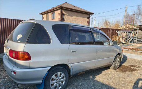 Toyota Ipsum II, 1998 год, 400 000 рублей, 4 фотография