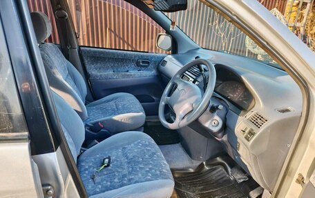 Toyota Ipsum II, 1998 год, 400 000 рублей, 6 фотография