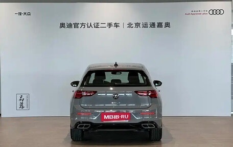 Volkswagen Golf VIII, 2022 год, 2 250 000 рублей, 4 фотография