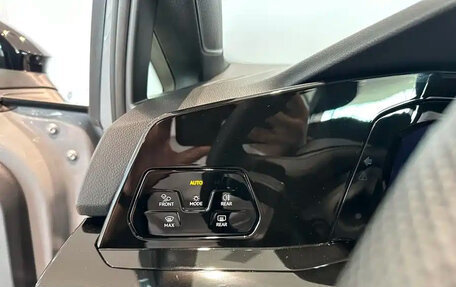 Volkswagen Golf VIII, 2022 год, 2 250 000 рублей, 9 фотография