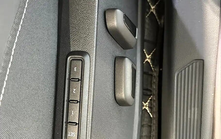 Volkswagen Golf VIII, 2022 год, 2 250 000 рублей, 15 фотография