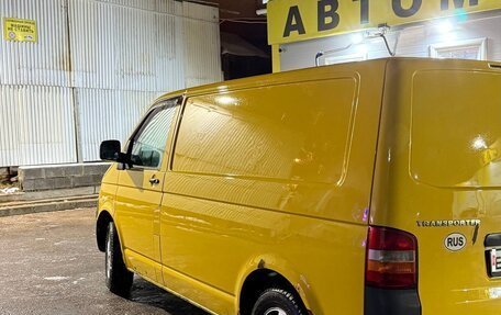 Volkswagen Transporter T5 рестайлинг, 2006 год, 630 000 рублей, 5 фотография
