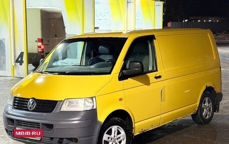 Volkswagen Transporter T5 рестайлинг, 2006 год, 630 000 рублей, 2 фотография
