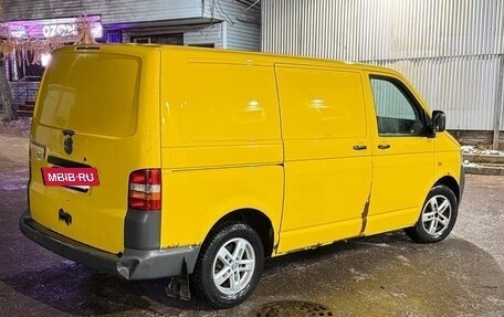 Volkswagen Transporter T5 рестайлинг, 2006 год, 630 000 рублей, 4 фотография
