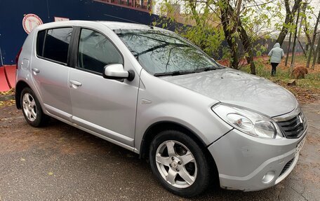 Renault Sandero I, 2013 год, 441 000 рублей, 3 фотография