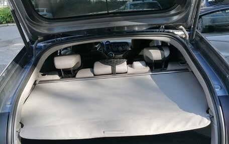 Honda Insight II рестайлинг, 2010 год, 750 000 рублей, 11 фотография