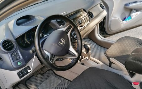 Honda Insight II рестайлинг, 2010 год, 750 000 рублей, 15 фотография