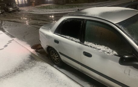 Mitsubishi Carisma I, 2001 год, 180 000 рублей, 3 фотография