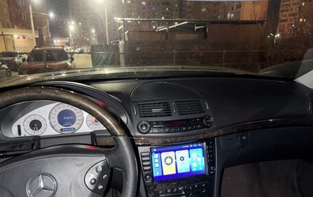 Mercedes-Benz E-Класс, 2004 год, 700 000 рублей, 11 фотография