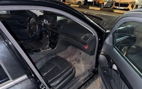 Mercedes-Benz E-Класс, 2004 год, 700 000 рублей, 8 фотография