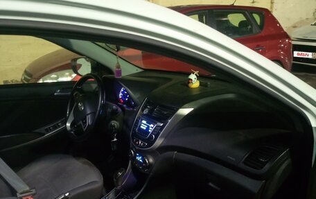 Hyundai Solaris II рестайлинг, 2014 год, 985 000 рублей, 8 фотография