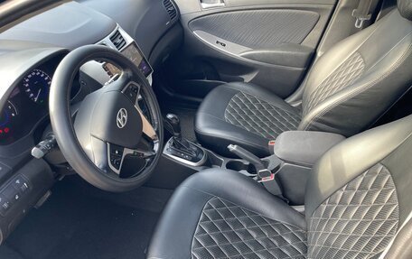 Hyundai Solaris II рестайлинг, 2015 год, 920 000 рублей, 5 фотография