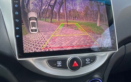 Hyundai Solaris II рестайлинг, 2015 год, 920 000 рублей, 8 фотография