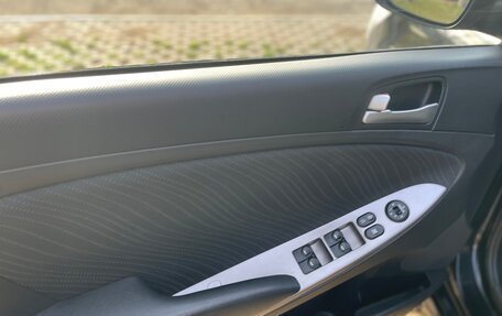 Hyundai Solaris II рестайлинг, 2015 год, 920 000 рублей, 7 фотография