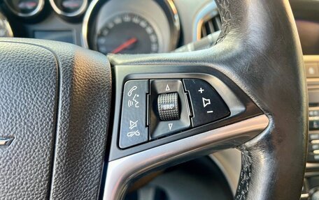 Opel Astra J, 2011 год, 599 000 рублей, 24 фотография