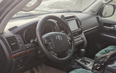 Toyota Land Cruiser 200, 2010 год, 4 200 000 рублей, 8 фотография