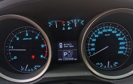 Toyota Land Cruiser 200, 2010 год, 4 200 000 рублей, 10 фотография