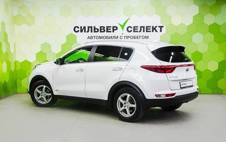 KIA Sportage IV рестайлинг, 2017 год, 2 000 000 рублей, 6 фотография