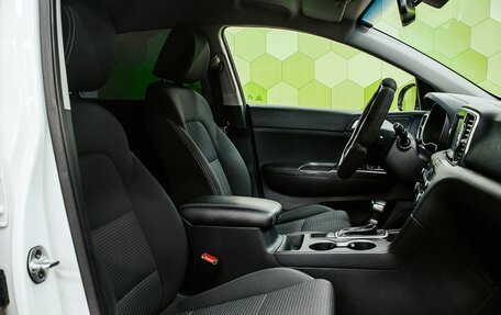 KIA Sportage IV рестайлинг, 2017 год, 2 000 000 рублей, 11 фотография