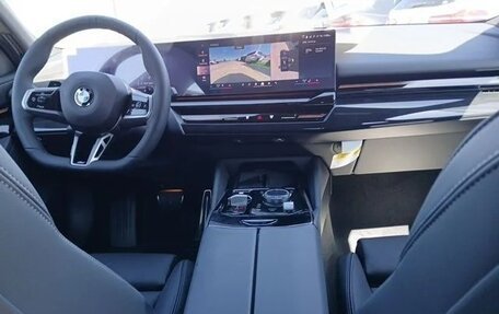 BMW 5 серия, 2025 год, 10 525 410 рублей, 13 фотография