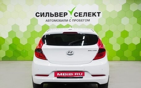 Hyundai Solaris II рестайлинг, 2015 год, 950 000 рублей, 4 фотография
